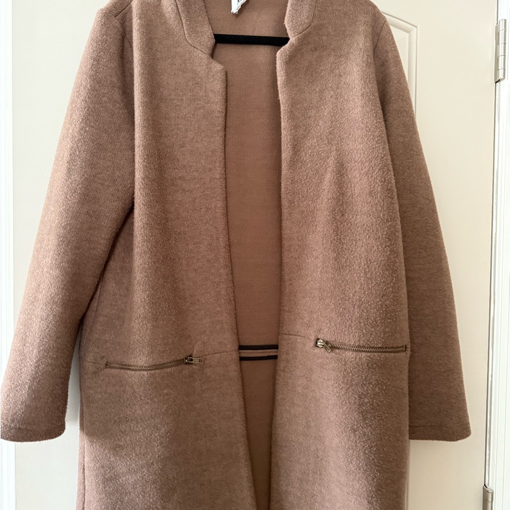 Elegant Tan Women's Cardigan